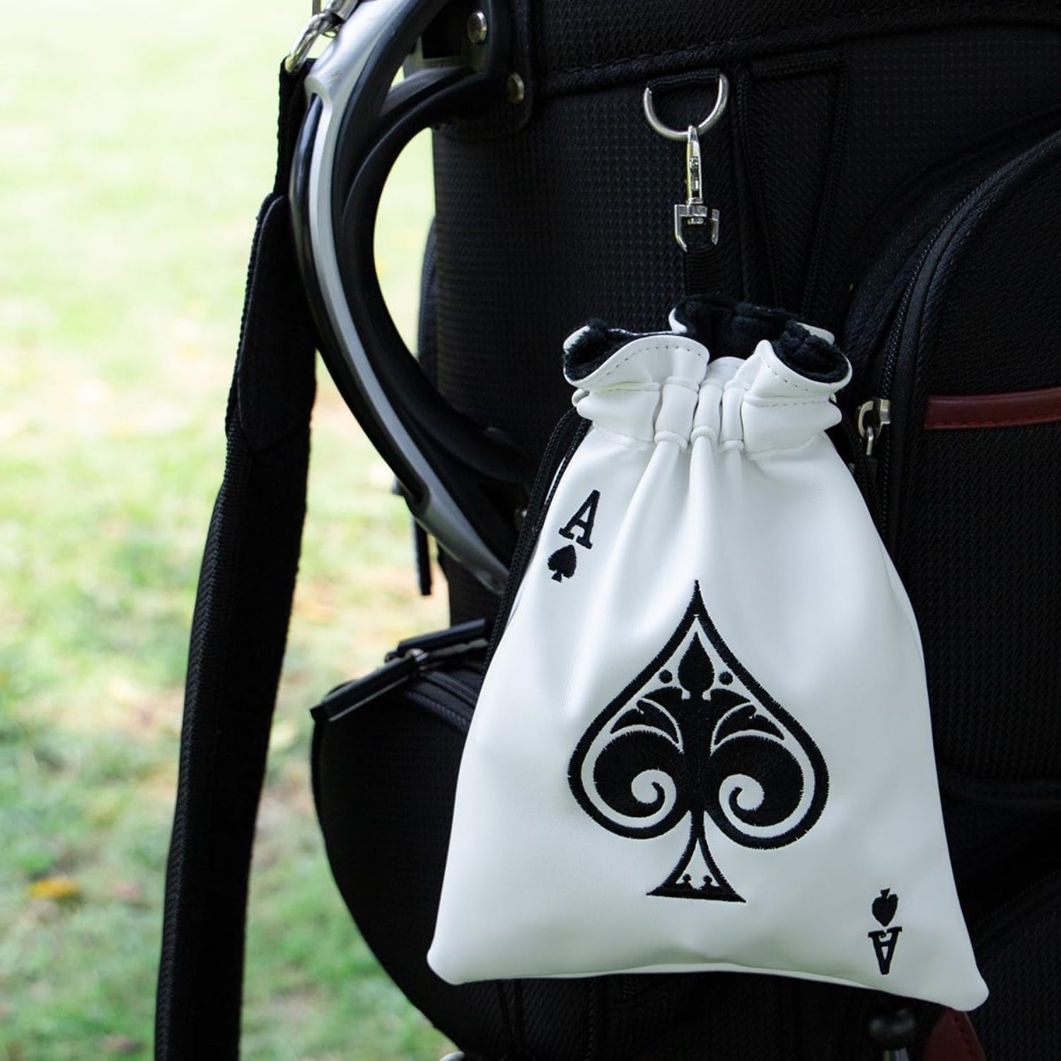 Pochette amusante pour objets  - Golf Equipment Drawing avis et prix